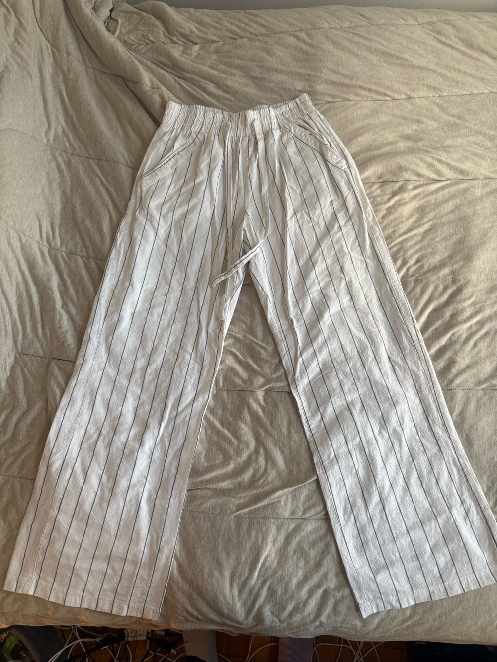 Women’s White Pinstripe Wide Leg Pants